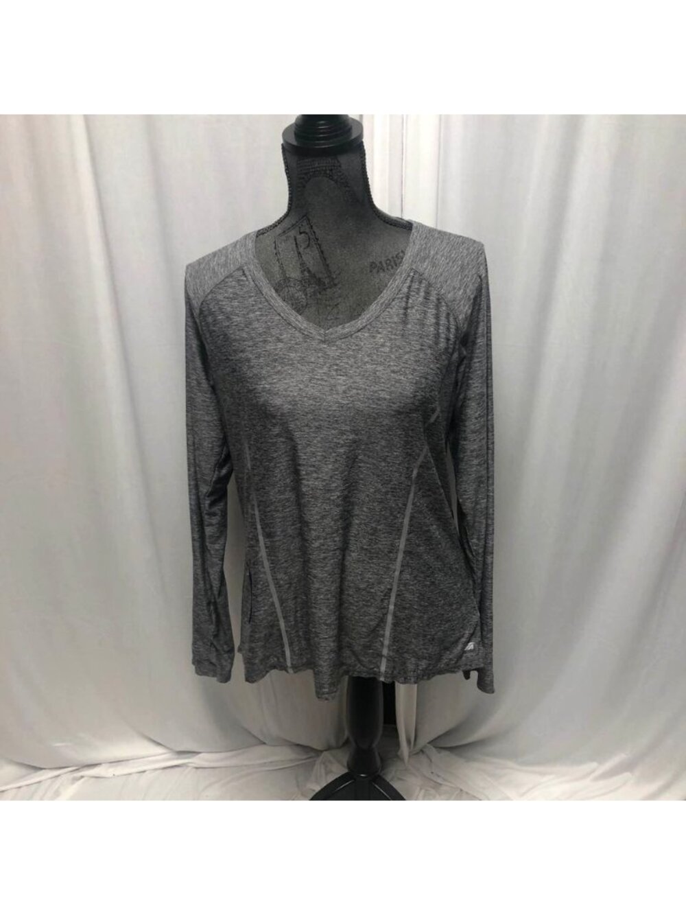 Avia Gray Long Sleeve Top Womens Size Large Performance Athleisure Minimalist